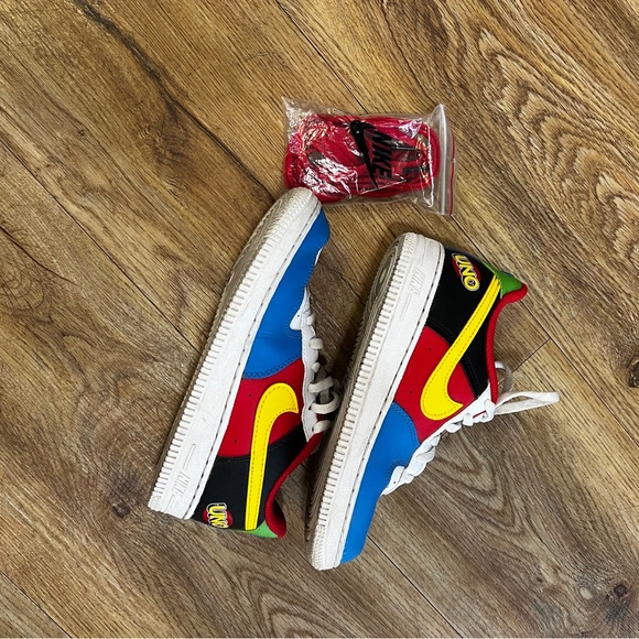 UNO x Air Force 1 Low '50th Anniversary' - Picture 2 of 5